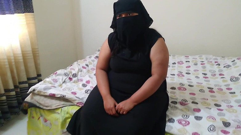 Aria Mia: Nejsem spokojená se svým manželem, takže uprostřed noci sdílím postel...