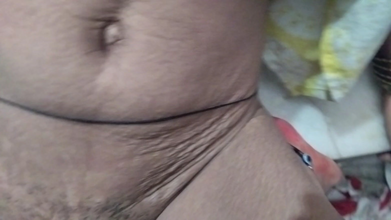 Cute_bhabhi14: Cea mai sexy indiancă desi bhabi proaspăt căsătorită se fute...