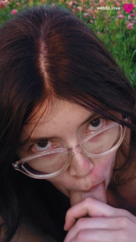 Real Beautiful Sex in Nature in the Middle of the Field with a Cute Brunette Giving a Gentle Blowjob, Ready for Penetration