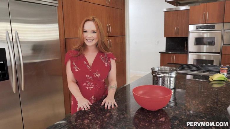 PervMom: Summer Hart, pelirroja pervertida, mamá en video de sexo hd