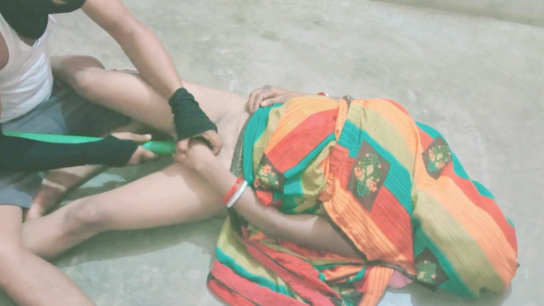 Trilokinath: 파키스탄 바이러스 성 비디오와 실제 의붓 형제 섹스