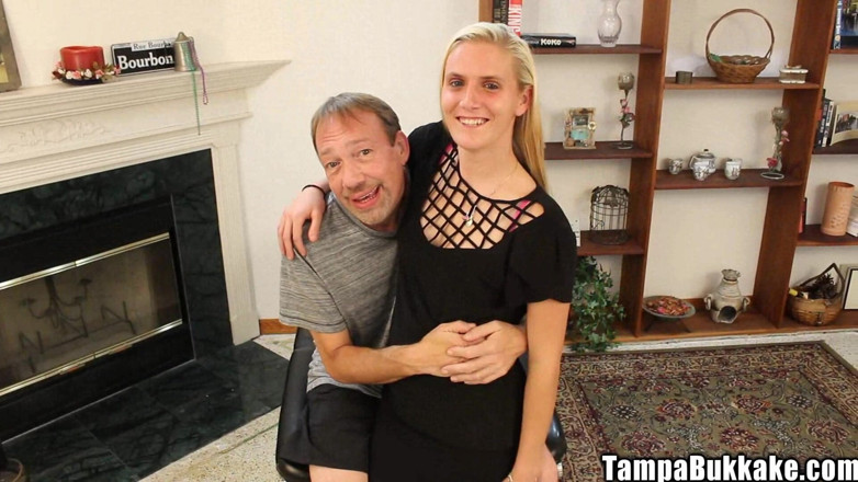 Tampa Bukkake: Safada anal fodida bondage gangbang blondie flácida tetas esperma em...