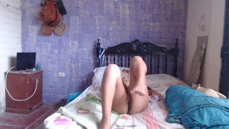 Jsexycouple17: Minha namorada latina virgem da Índia quer vir para a Europa...