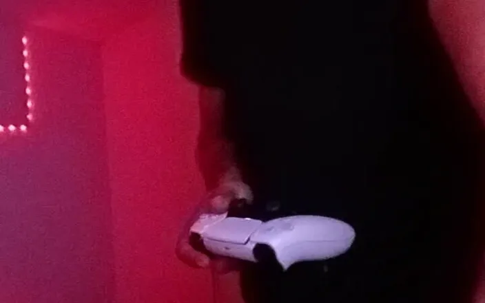MaPache: Music and Gaming in Sexy Underware