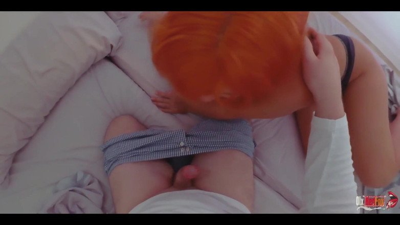 OlxRedFox: Une belle-mère sexy partage son lit avec son beau-fils et...