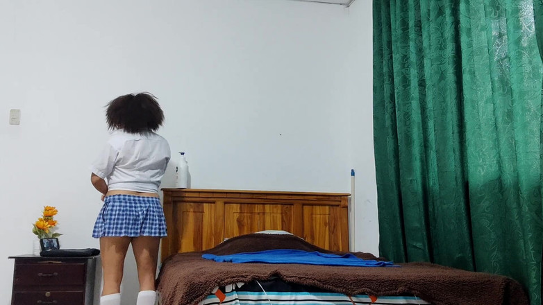 NEGRITA SEXY: Flirterige studentenporno!! Ze is een rondborstige eigengemaakte porno-enthousiast