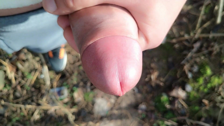 Idmir Sugary: Suave masturbación lenta de cerca sin cortar polla al aire...