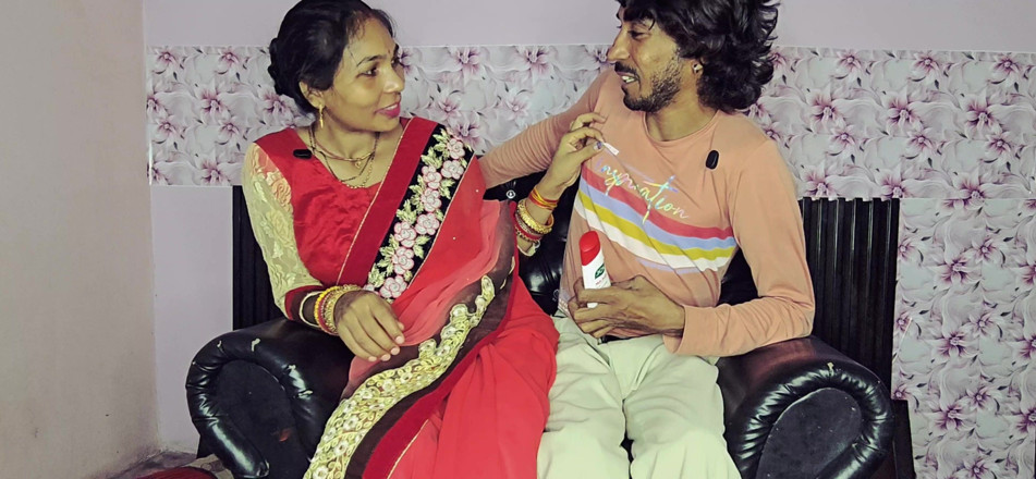 Kavend91: Ek Javaan Aurat Ek Plaeeboy Ko Bulaati Ya Pati Ke...