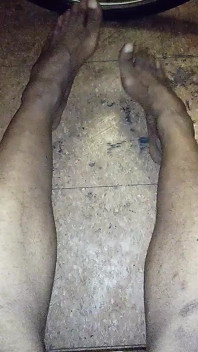 Very Nice Long Legs and Suckable Toes Foot Fetish