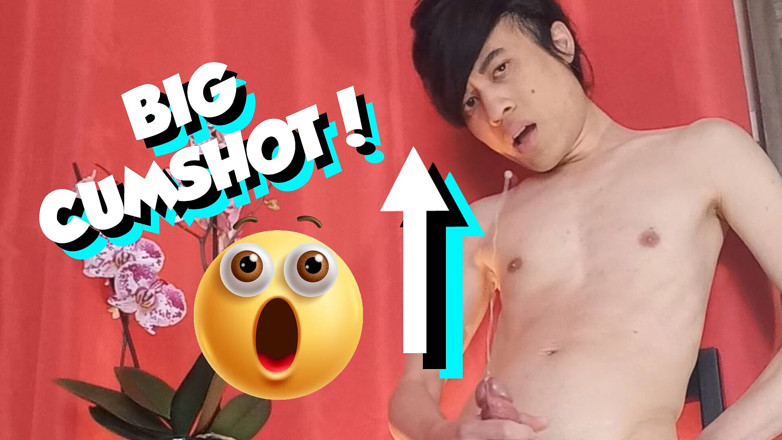 Jon Arteen: Wow the Big Cumshot! How Far Does Jon Arteen Squirt...