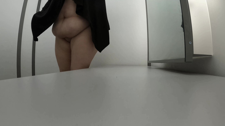 SexyNEBBW: Sexy BBW locker room