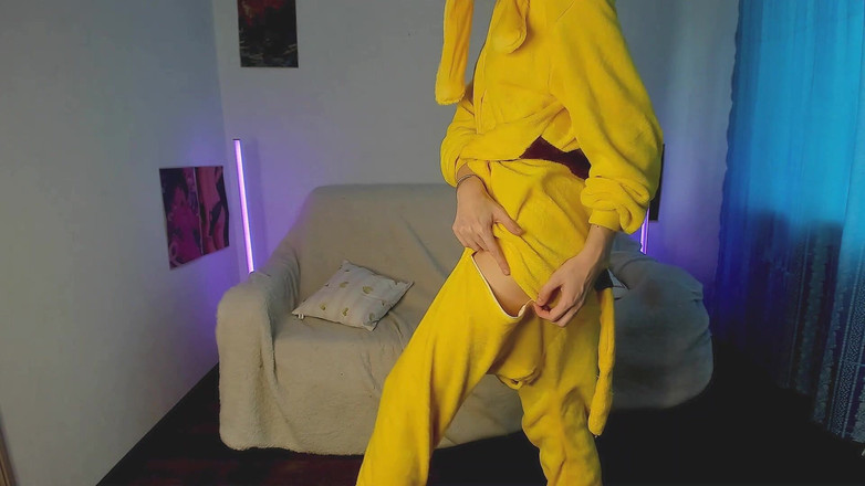 Skinny_lady69: 보짓물 가득한 코스프레