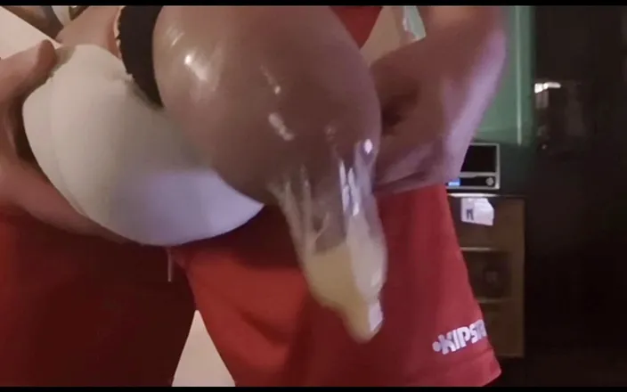 Monster_Meat_: 4 big cumloads in condom