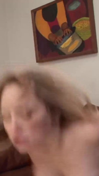 Sedutora milf está saltando em bbc