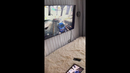 Falcon Al: Kami bermain konsol dan bercinta threesome di akhir pekan