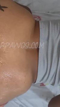 Twerking latina recebe de quatro