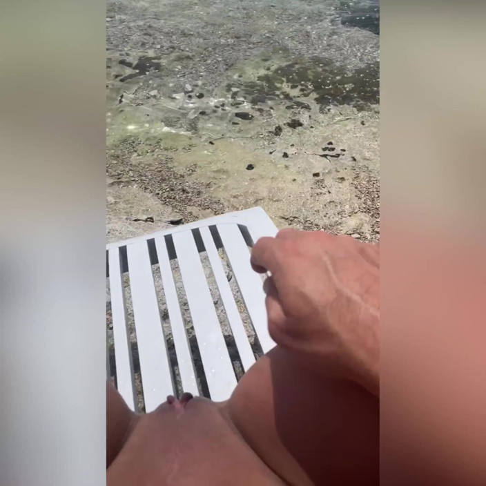 Spuirtcouplexxxx: 8 min compilation di piscio e schizzi - Golden doccia