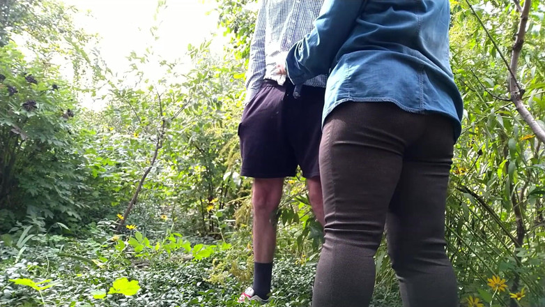 OurFetishLife: Bujna milf trzyma kutasa, podczas gdy on wkurza