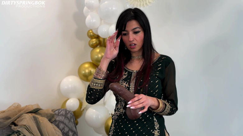 Aaliyah Yasin: Aaliyah Yasin Menemui Dildo Selepas Parti Hari Raya