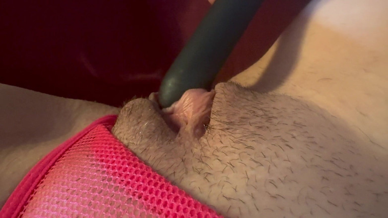 Artemisia Love: 火辣饥渴的意大利熟女artemisia喜欢性感的单人阴户玩性玩具自慰 毛茸茸的阴户 第一人称视角