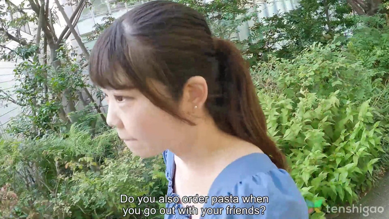 Tenshigao: Japanese Housewife Asami Wakana Comes to Us to Get Naked...