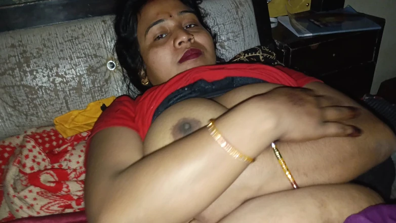 Pinkyrani2333: Pinky Bhabhi Put a Finger in Her Pussy and Drained...
