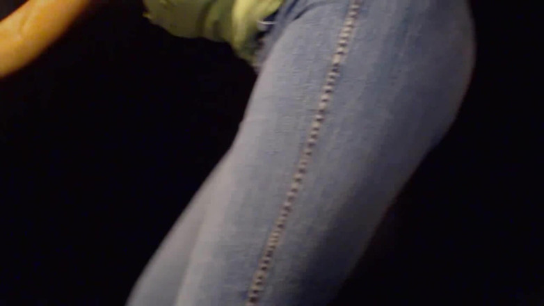 The Goddess Simone: Jeans sexy fetisch, high heels, lippengloss