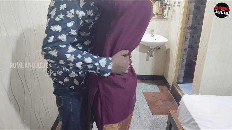 Bad boy rome: Boten-sex mit frisch verheirateter jungem mädchen julie
