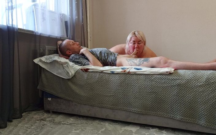 Zona901: 자지를 깊이 삼키고 두꺼운 정액을 삼키는 시어머니