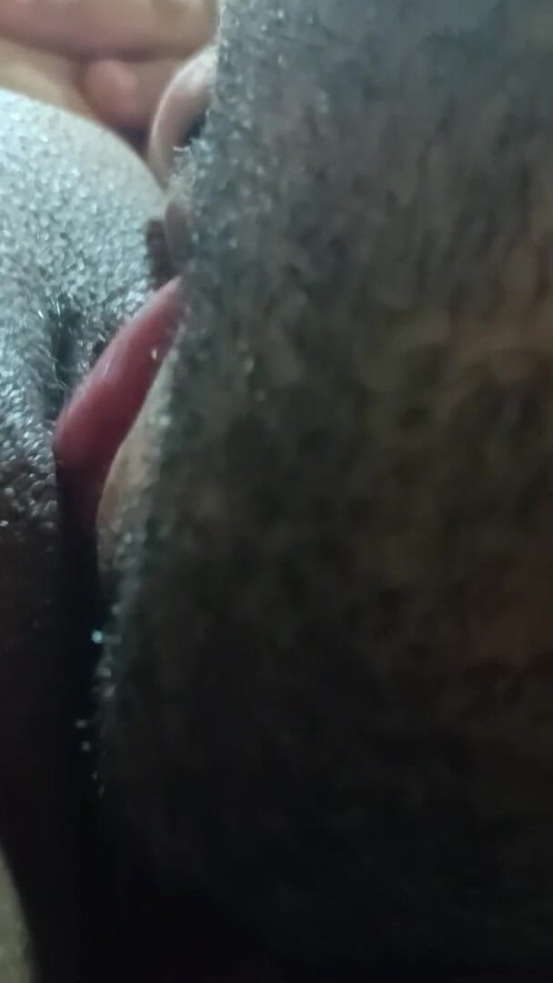 Cunnilingus (Pareja interracial) Cunnilingus (Pareja interracial)
