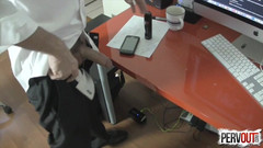 ManUpFilms: Kepergok di kantor