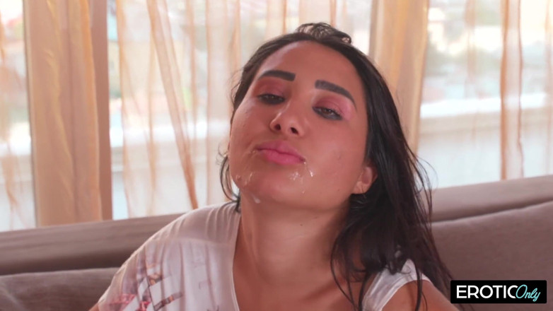 MILFFreaksX: Dua Gadis Arab Jerman Fucking