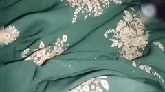 Seks istri india pertama kali sama gadis desa!