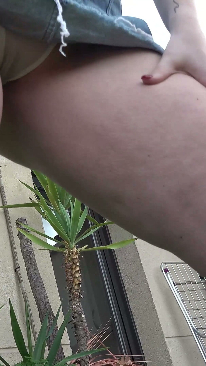 Niks Indian: 18-летнюю юную блондинку с огромной задницей и сиськами трахнули