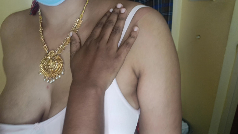 Pushpa studio: デシ・ホット・レズビアン