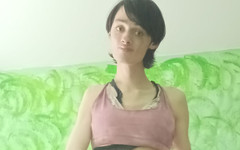 Aliciaquinn: Sexy dívka Carolina masturbuje v lese nadržená