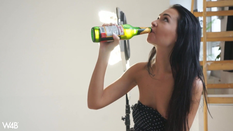 Watch4beauty: Sugar Casting and Peeing