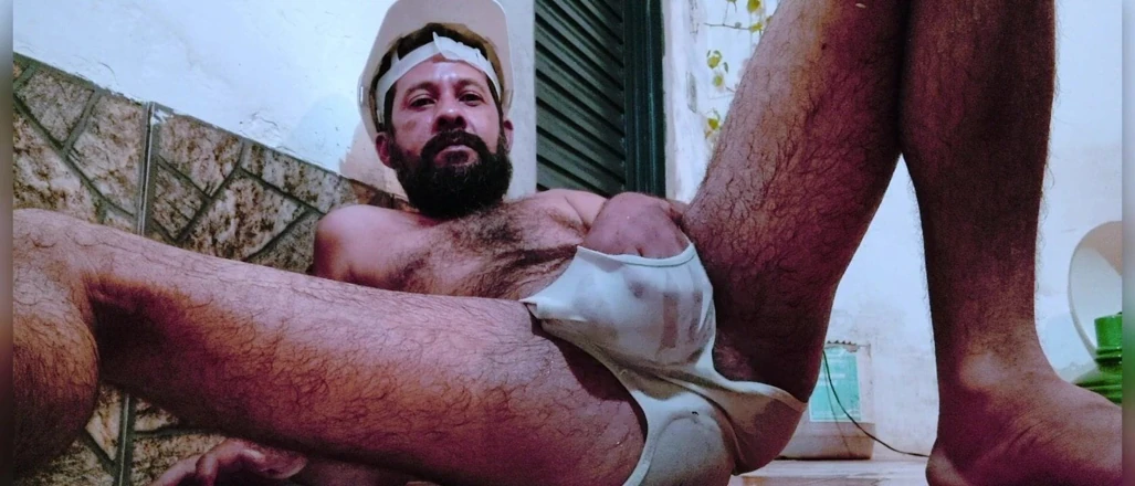 Stink HairyMale: HotShorts 6 - 湿润的皮肤