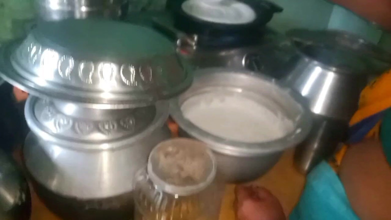 Priyanka314: Soțul indian desi care își strânge sânii soției în timp ce ea...