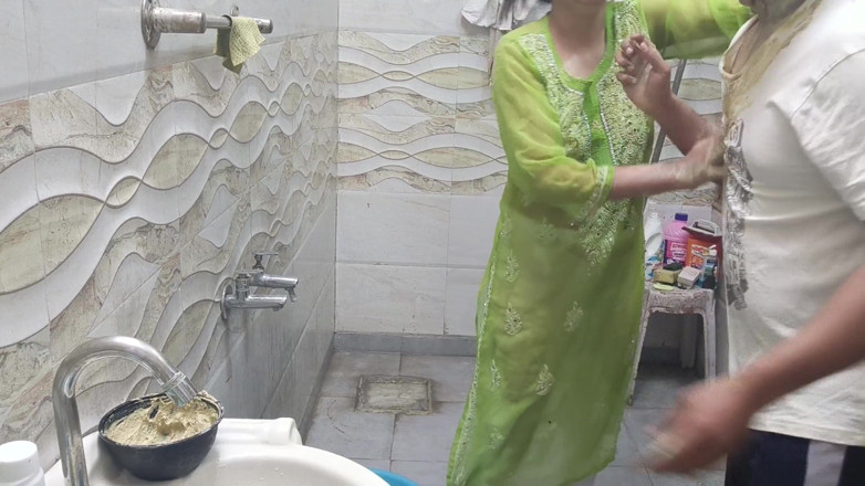 Hornycouple149: Indian Sutela Bhai Saw the Stepsister Doing the Scandal and...