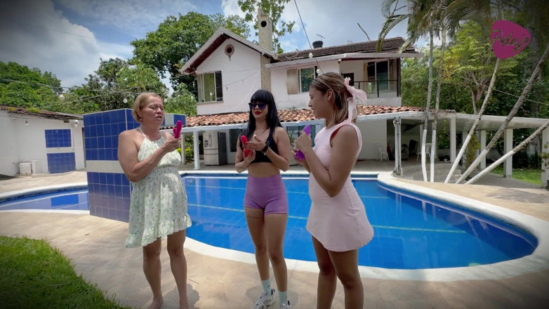 Pelaje mix: Nuestra madrastra nos enseña cómo ganar el concurso de chorros...