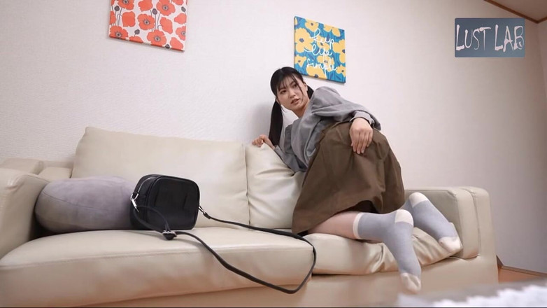 Lust JAV lab: 現金に甘やかされた控えめな女の子が喜んで秘密の誘惑者になる 01