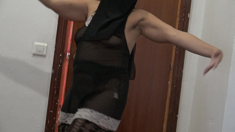 Souzan Halabi: Azgın Lübnanlı Arap orta yaşlı seksi kadın seksten önce çıplak dans etmek...