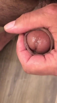 ช่วยตัวเองแล้วแตกคาใจให้ Sessolino69 มุมมองดีๆ สำหรับคนชอบเท้า