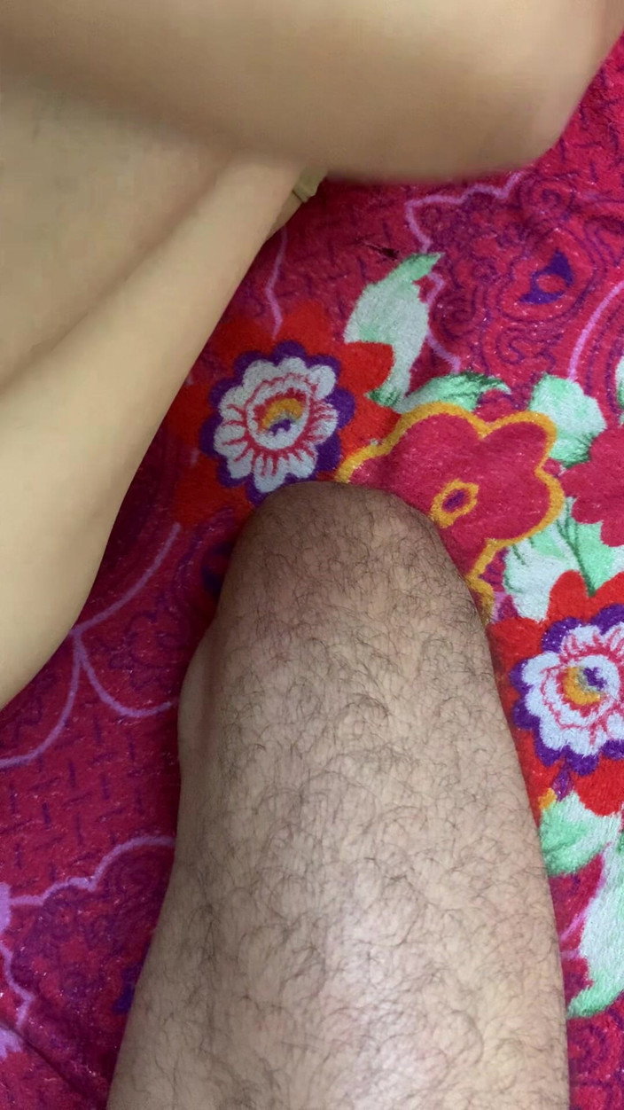 Riya mickey: Ruhige mitternachtsspielzeit mit sanftem stöhnen dem Fingereinschub und Nassgeräuschen klar...