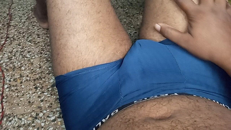 Sweet Indian cock: Kakak ipar india nyepong kontolku di malam hari sambil dijilat