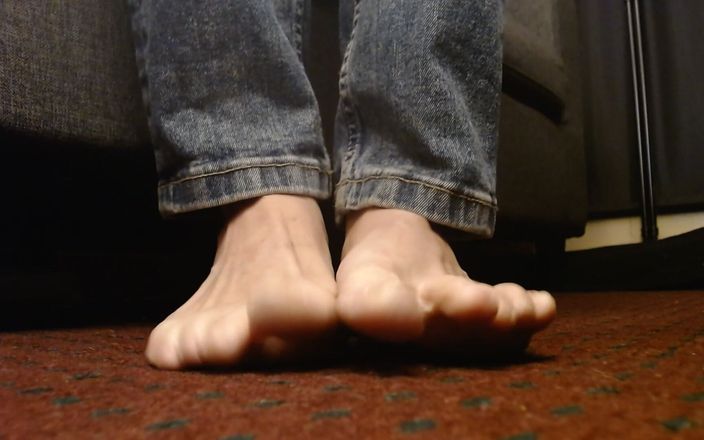 Abby Anna: Toe tôn sùng lây lan trêu chọc toenail unpolished