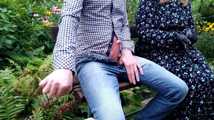 OurFetishLife: Gorąca sąsiadka potajemnie poprosiła o moją spermę dla jej rogacza...