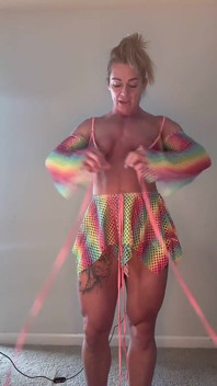Kusiące przymierzj z Simone Steele