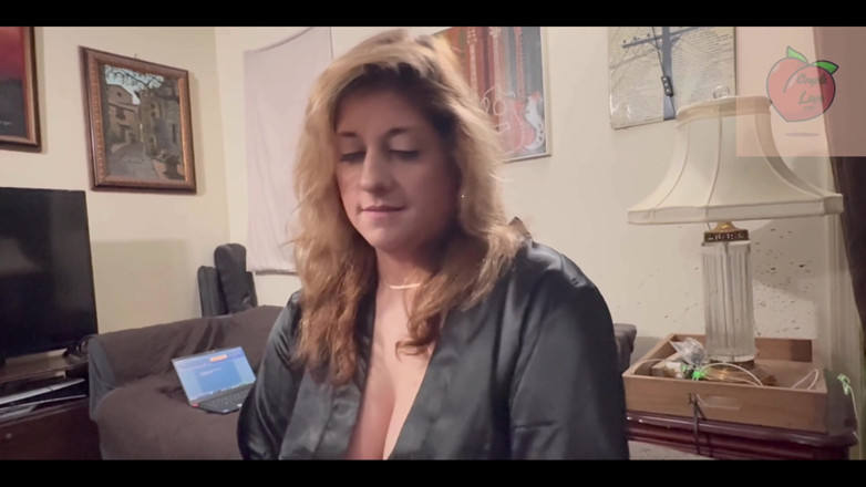 CoupleLove91783: Stepson Pulls His Groin